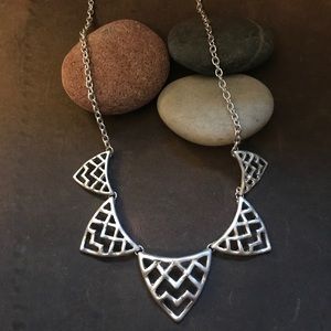 Silver Fashion Jewelry Triangle Necklace